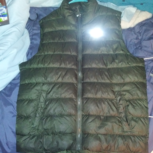 CHAMPION VEST - Picture 5 of 5